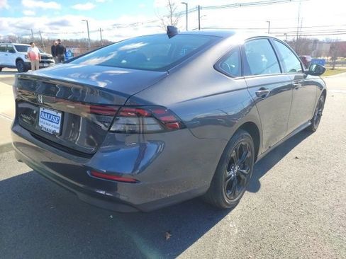 Used 2025 Honda Accord SE image 6