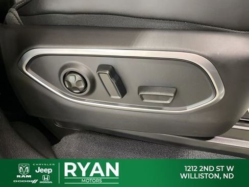 New 2026 Jeep Grand Wagoneer L Limited AWD/4WD image 54