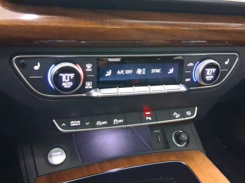 Used 2023 Audi Q5 Premium Plus w/ Premium Plus Package image 17