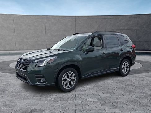 Used 2023 Subaru Forester Premium AWD/4WD image 5