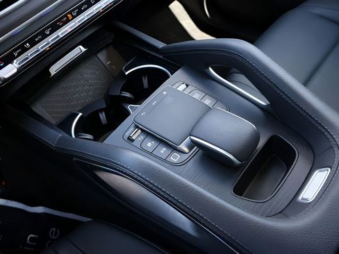 Certified 2025 Mercedes-Benz GLE 350 4MATIC image 28
