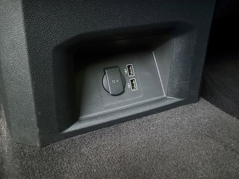 Used 2018 Volkswagen Atlas SE AWD/4WD image 29