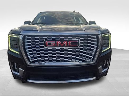 Certified 2023 GMC Yukon XL Denali w/ Denali Reserve Package AWD/4WD image 8