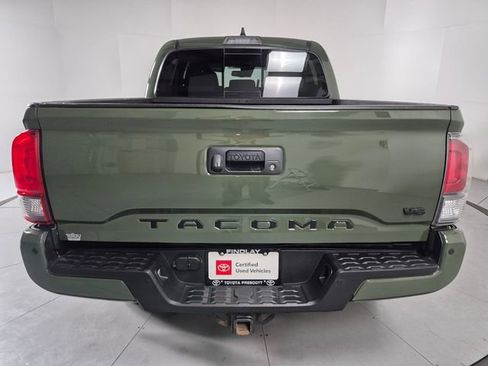 Certified 2022 Toyota Tacoma TRD Off-Road w/ Technology Package AWD/4WD image 13