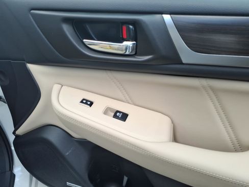 Used 2018 Subaru Legacy 3.6R Limited image 7