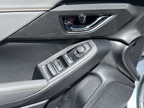 Certified 2024 Subaru Crosstrek 2.5i Limited w/ Crosstrek Mirror Package AWD/4WD image 18