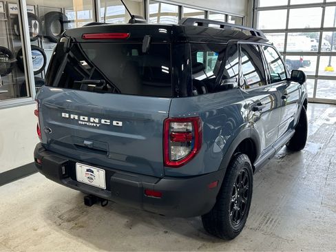 Used 2025 Ford Bronco Sport Badlands image 9