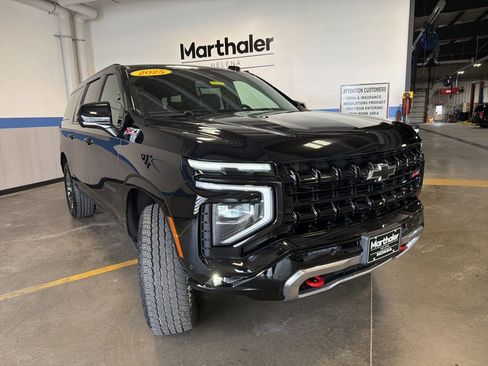 Used 2025 Chevrolet Suburban Z71 AWD/4WD image 3