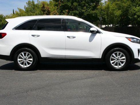 Used 2020 Kia Sorento LX w/ LX I4 Convenience Package FWD image 4