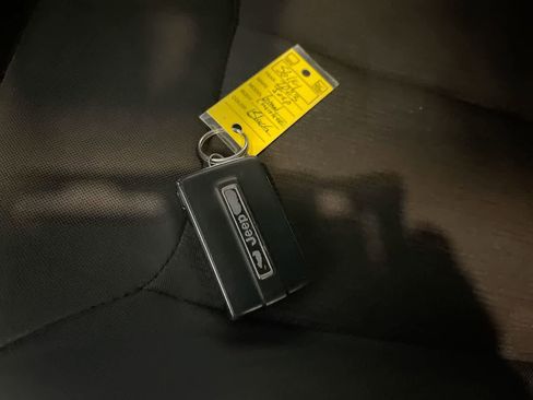 Used 2023 Jeep Grand Cherokee L Laredo image 26