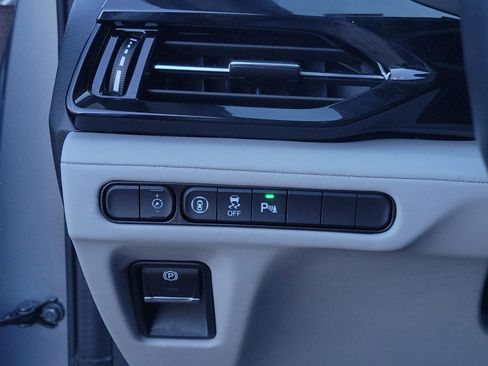 Used 2023 Acura MDX FWD w/ Technology Package image 10