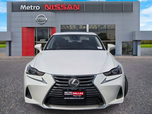 Used 2017 Lexus IS 200t 200t Premium w/ Premium Package image 2