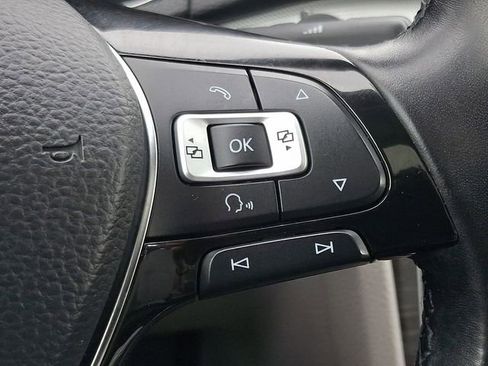 Used 2018 Volkswagen Passat 2.0T SE FWD image 22