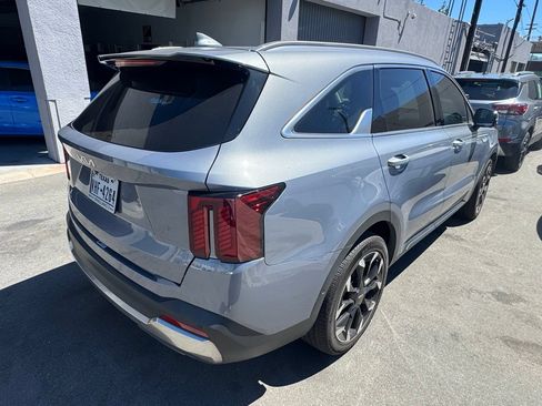 Used 2024 Kia Sorento SX FWD image 3