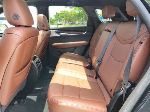 Certified 2023 Cadillac XT5 Premium Luxury FWD image 26
