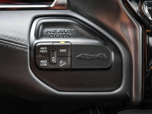 Used 2023 RAM 2500 Limited AWD/4WD image 36