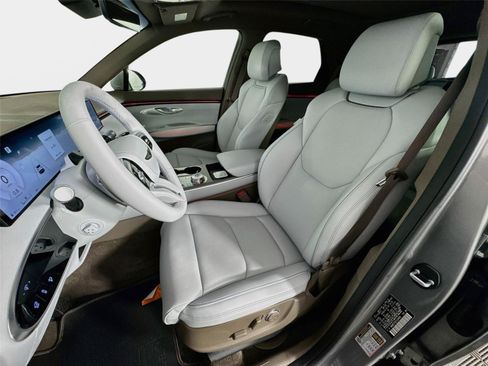 New 2027 Genesis GV70 2.5T Advanced AWD/4WD image 11