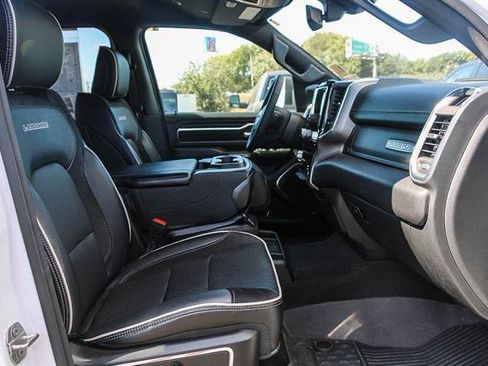 Used 2025 RAM 1500 Laramie image 15
