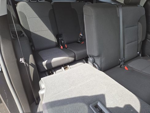 Used 2018 Chevrolet Traverse LS FWD image 19