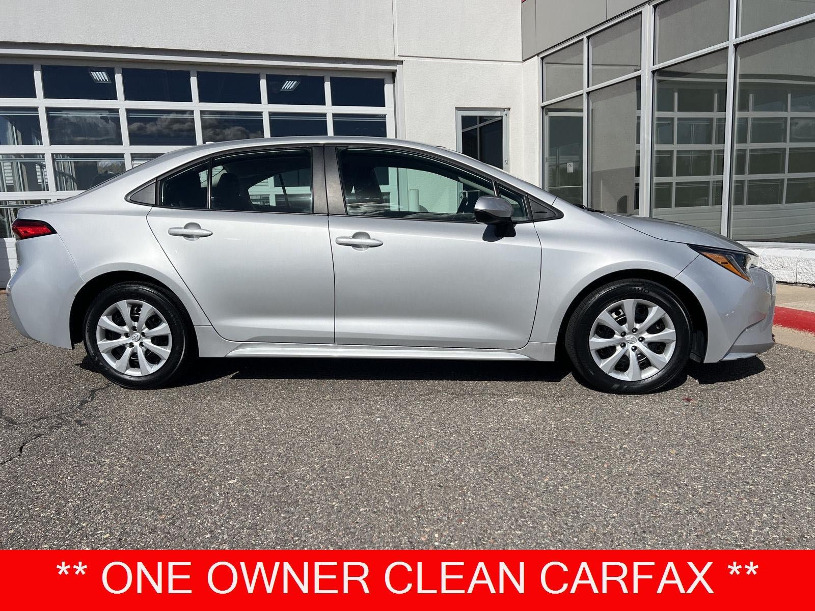 Used 2025 Toyota Corolla LE FWD image 1