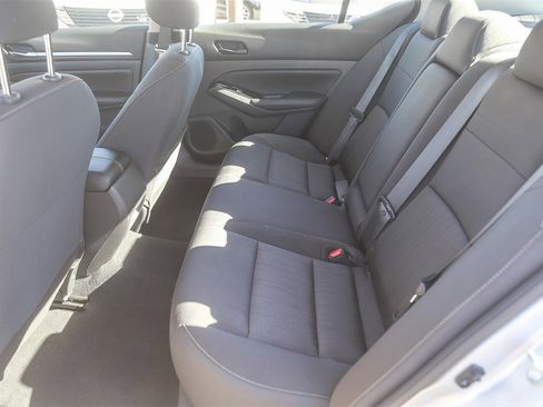 Used 2023 Nissan Altima 2.5 SV image 17