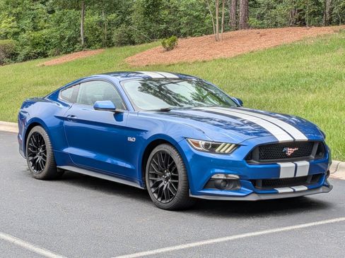Used 2017 Ford Mustang GT Premium w/ GT Performance Package RWD image 25