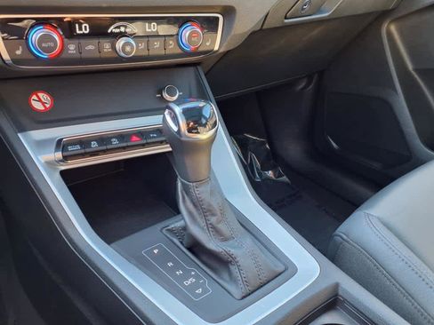 Used 2025 Audi Q3 2.0T Premium image 20