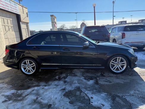 Used 2012 Mercedes-Benz C 300 4MATIC Sedan image 4