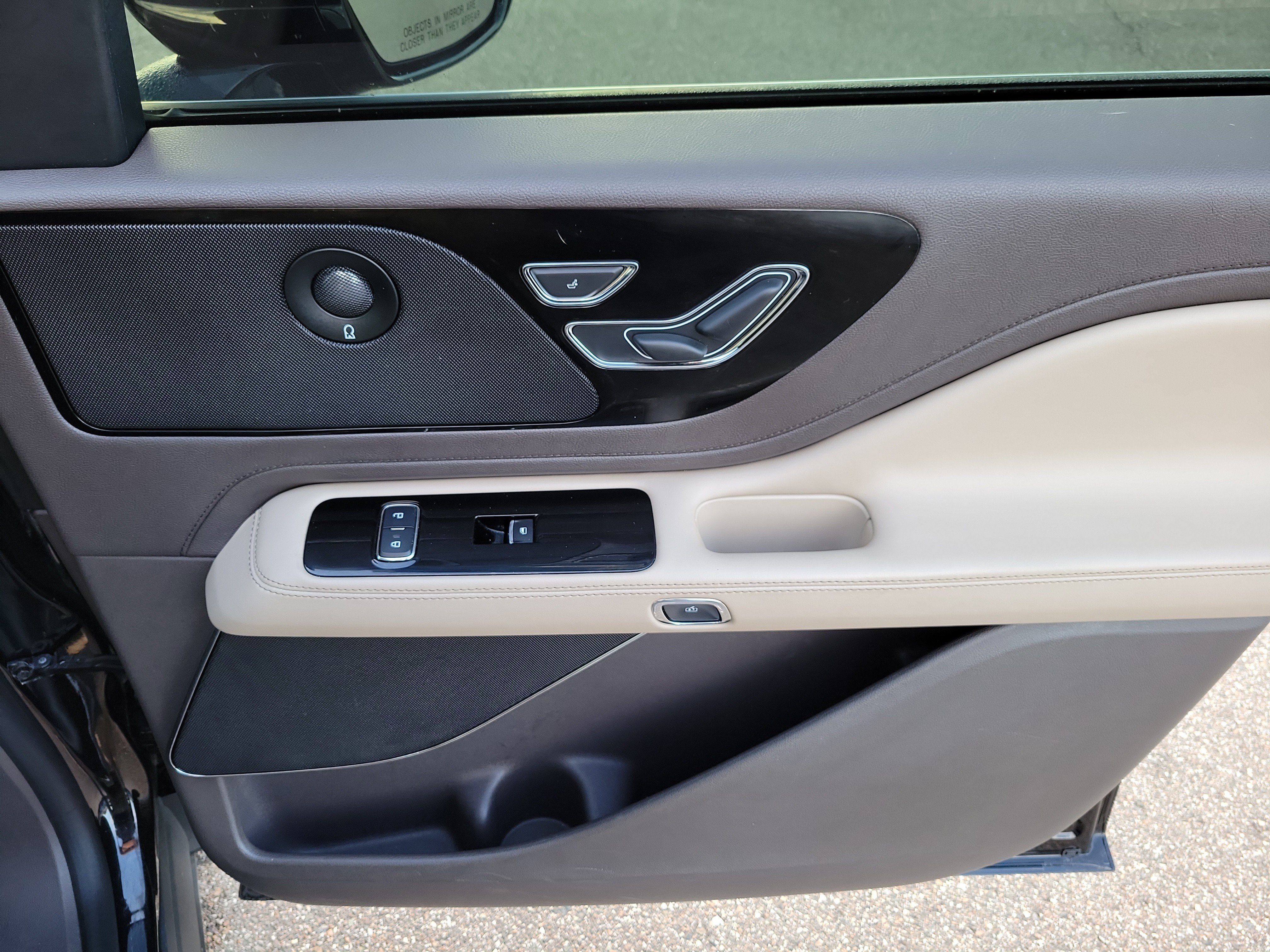 Used 2022 Lincoln Aviator Reserve RWD image 9