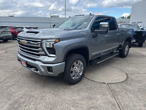 New 2026 Chevrolet Silverado 3500 High Country w/ High Country Premium Package AWD/4WD image 4