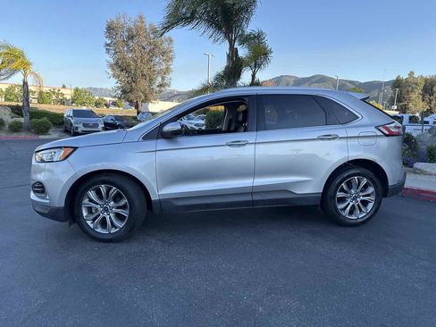 Used 2019 Ford Edge Titanium w/ Cargo Accessory Package image 9