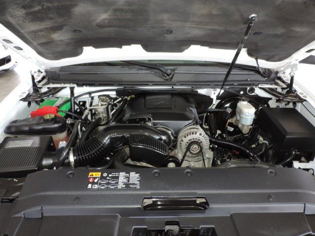 Used 2014 Chevrolet Tahoe LT w/ Luxury Package RWD image 19