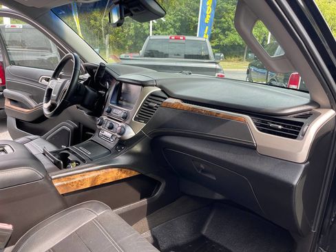 Used 2015 GMC Yukon XL Denali w/ Premium Package image 37