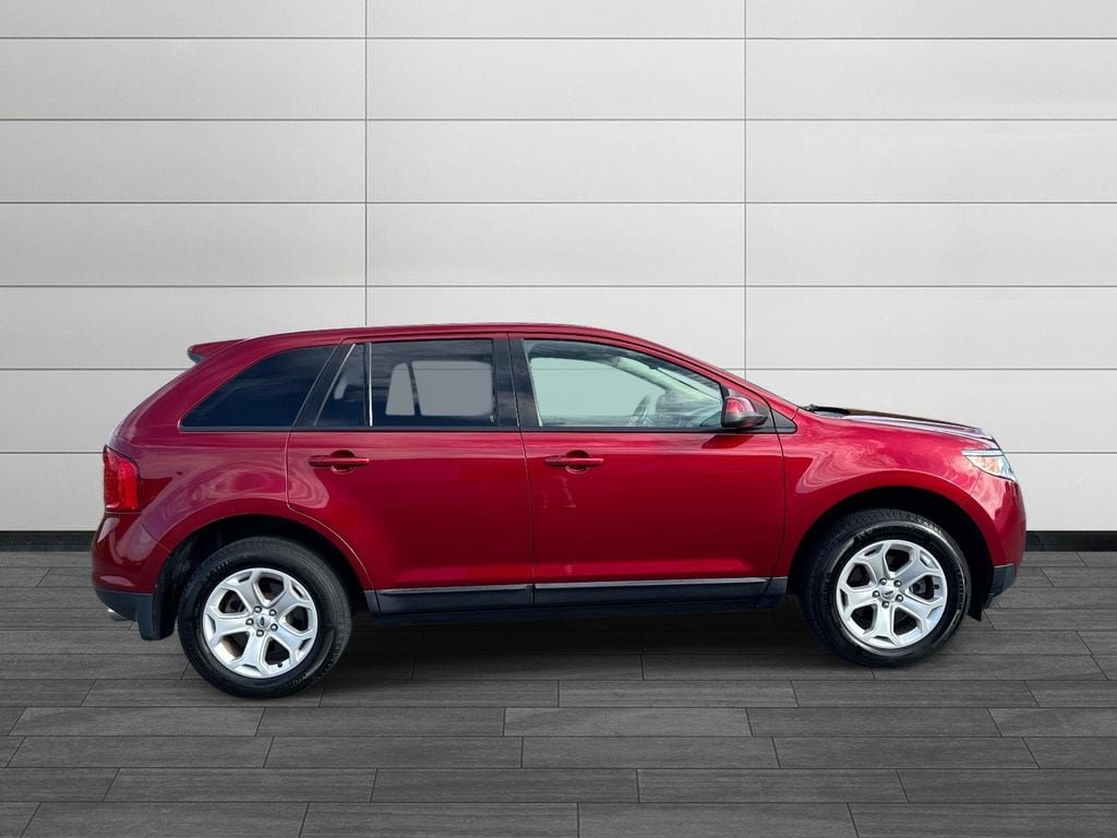 Used 2014 Ford Edge SEL w/ Equipment Group 204A FWD image 2