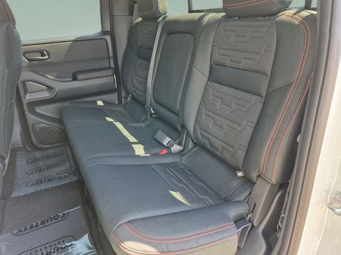 New 2026 Nissan Frontier Pro-X w/ Pro-X Convenience Package RWD image 17