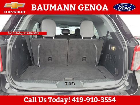 Used 2022 Ford Explorer XLT w/ Equipment Group 202A image 10