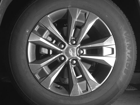 Used 2025 Chevrolet Equinox LT image 12