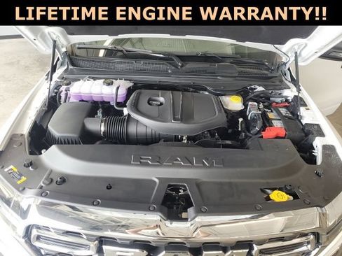 Used 2025 RAM 1500 Big Horn AWD/4WD image 42