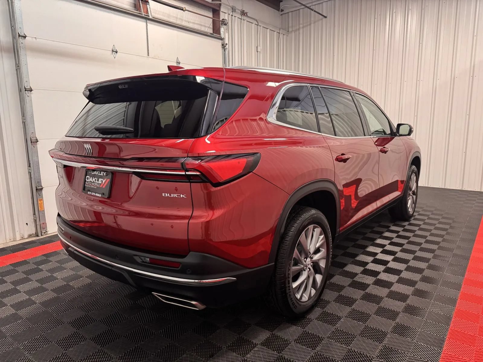 Used 2026 Buick Enclave Preferred w/ Power Package FWD image 4
