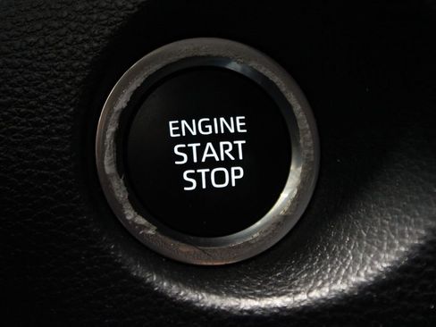 Used 2023 Toyota Corolla Cross LE FWD image 30