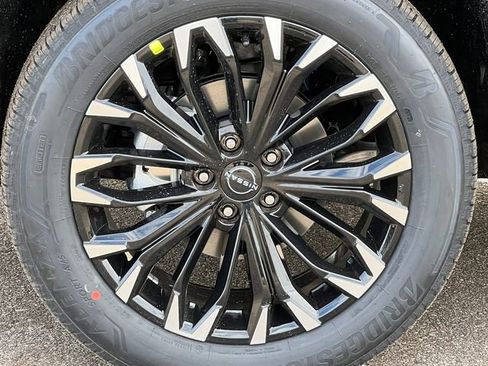 New 2026 Nissan Rogue SV image 7