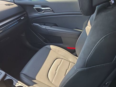 New 2026 Kia Sportage SX image 16