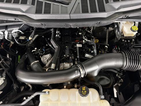 Used 2024 Ford F150 XLT AWD/4WD image 31