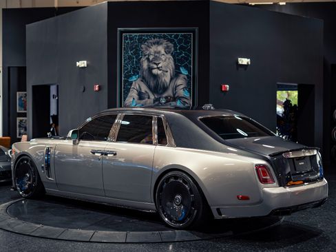 Used 2018 Rolls-Royce Phantom Sedan RWD image 9