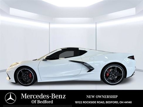 Used 2024 Chevrolet Corvette Stingray Preferred Cpe w/ 2LT RWD image 3