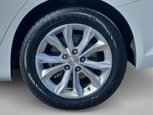 Used 2024 Chevrolet Malibu LT FWD image 30