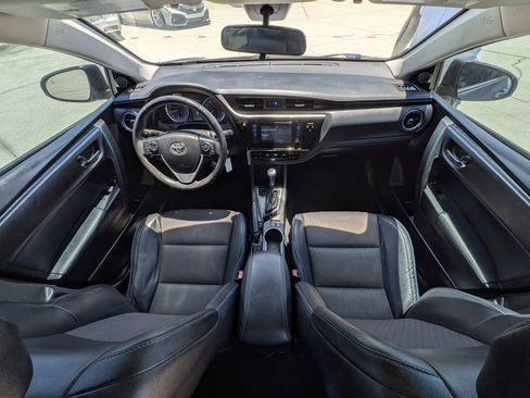 Used 2017 Toyota Corolla SE FWD image 10