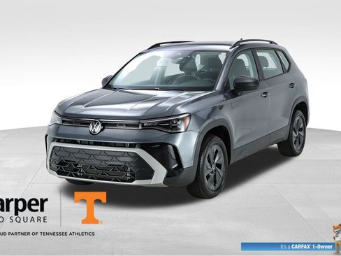 Used 2025 Volkswagen Taos S FWD image 1