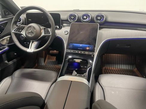 Used 2025 Mercedes-Benz C 300 4MATIC Sedan image 29