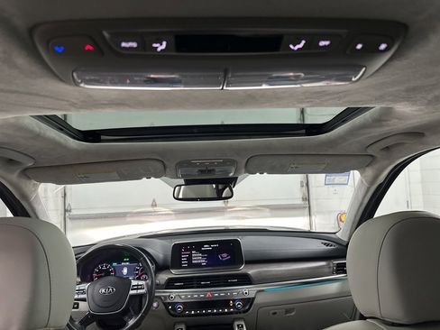 Used 2022 Kia Telluride SX w/ SX Prestige Package image 33